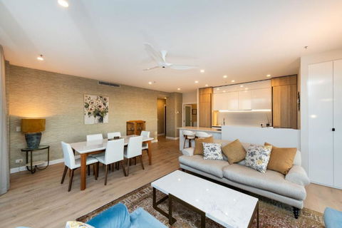 Renai 27 - 2 Bedroom Apt In Manuka - Accommodation Mermaid Beach 0
