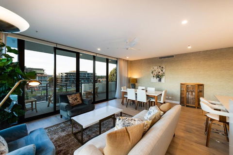 Renai 27 - 2 Bedroom Apt In Manuka - Accommodation Mermaid Beach 1