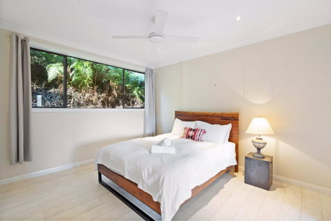Retreat W Pool On Acreage - Accommodation Mermaid Beach 2
