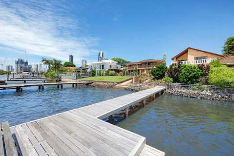 Retro Classic Surfers Paradise Waterfront Home - Accommodation Mermaid Beach 1