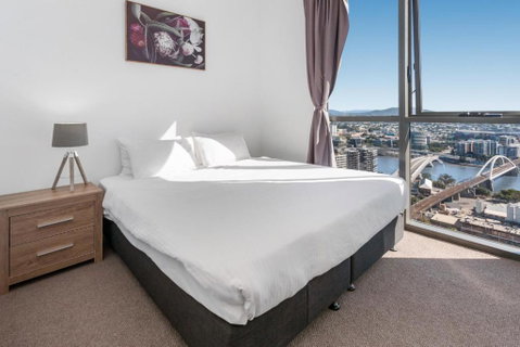 River-View Unit With Rooftop Pool Near Museums - Accommodation Mermaid Beach 3