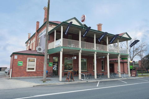 Riverina Hotel - Accommodation Mermaid Beach 0