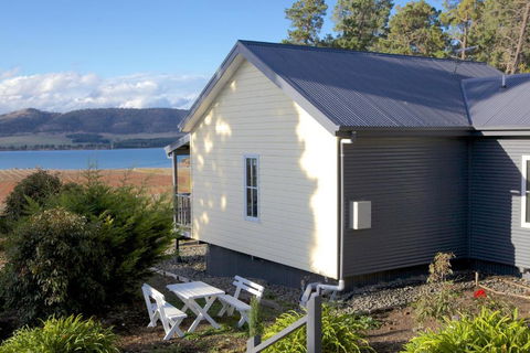 Riversdale Estate Cottages - Accommodation Mermaid Beach 3