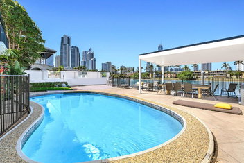 Riverside 3Bedroom Sunny House In Surfers Paradise with Accommodation Mermaid Beach
