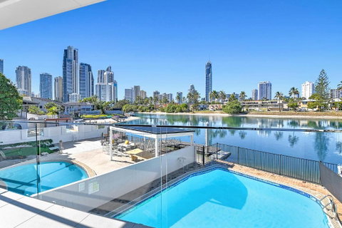 Riverside 4 Bedroom House Unit In Surfers Paradise - Accommodation Mermaid Beach 2
