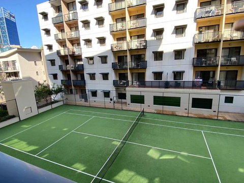 RIVERSIDE CITY VIEW PARKING NETFLIX WIFI WINE FREE - Accommodation Mermaid Beach 3