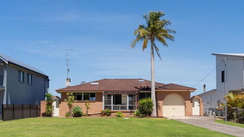 Riverside Retreat, Coolangatta, Near Seven Mile Beach - Accommodation Mermaid Beach 3