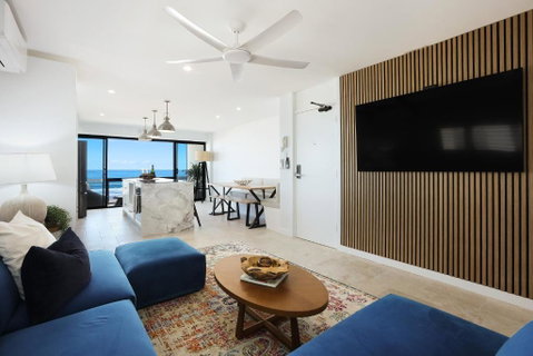 Salty Joe\'s Beachfront Retreat - Accommodation Mermaid Beach 2