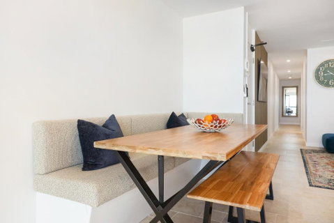 Salty Joe\'s Beachfront Retreat - Accommodation Mermaid Beach 3