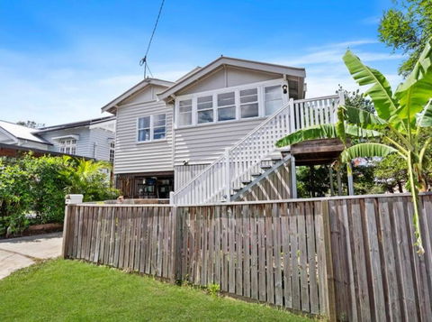 Room In Large Home 6 Min To CBD - Accommodation Mermaid Beach 0