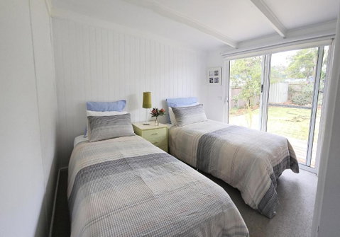 Saltbush - Ideally Located And Modernised MCM Beach House - Accommodation Mermaid Beach 1