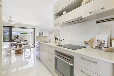 Riviera Road Miami - 4BRM Dual Villa - Accommodation Mermaid Beach 2