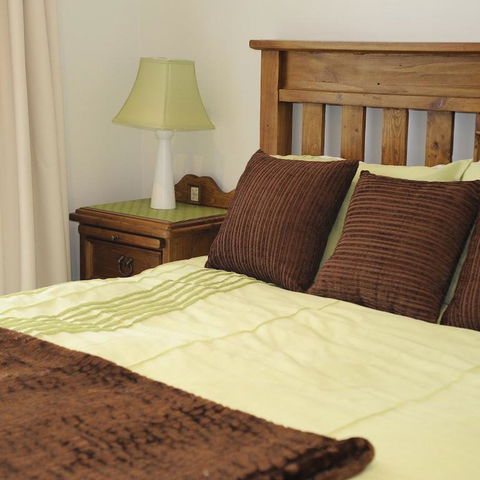 Robin Hill Retreat - Accommodation Mermaid Beach 0