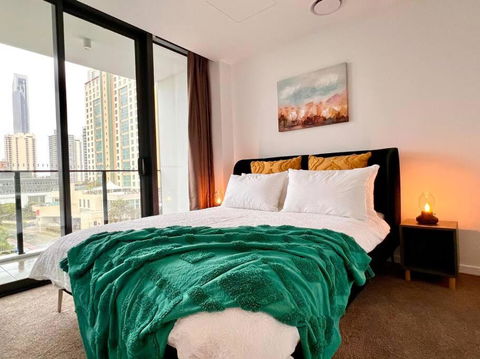 Romantic Apartment In Surfers - Accommodation Mermaid Beach 2