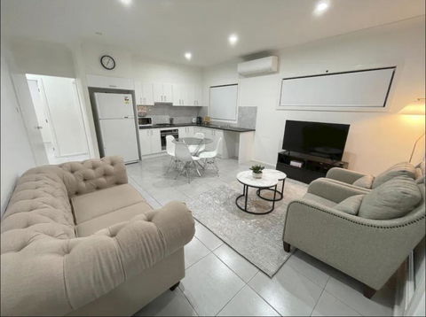 Rosehill Guest House - Accommodation Mermaid Beach 1