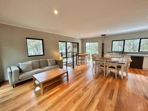 Rosella - Bushland Hideaway - Accommodation Mermaid Beach 1