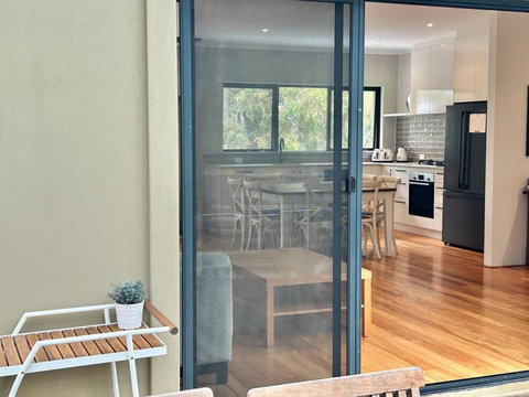 Rosella - Bushland Hideaway - Accommodation Mermaid Beach 3
