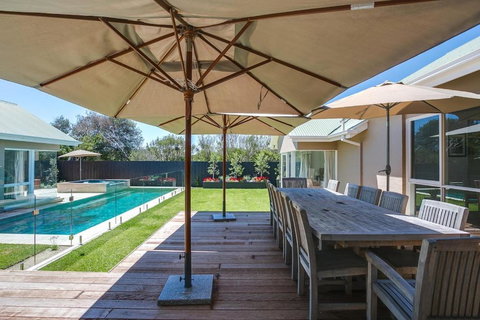 Royadie Resort - Pool Spa Tennis 500m To Beach - Accommodation Mermaid Beach 1