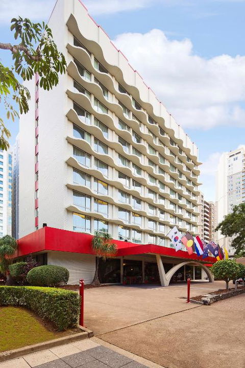 Royal On The Park - Accommodation Mermaid Beach 1