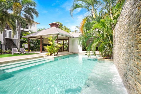 Royal Pavillions City Escape - Accommodation Mermaid Beach 0