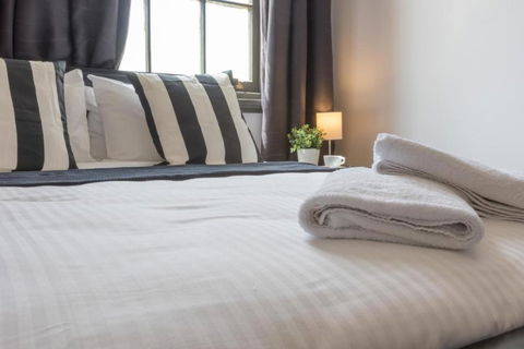 Royal Hotel Ryde - Accommodation Mermaid Beach 1