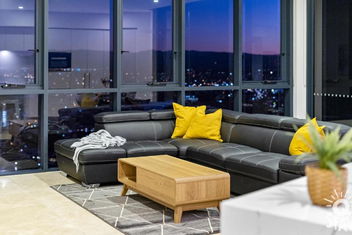 Ruby - 2 Bedroom Penthouse In Surfers Paradise! with Accommodation Mermaid Beach