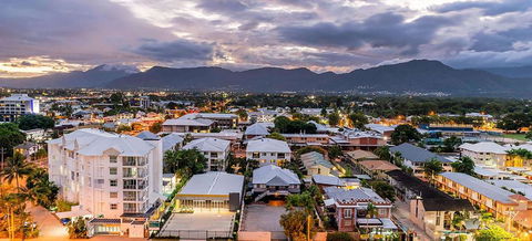 Rydges Esplanade Resort Cairns - Accommodation Mermaid Beach 3