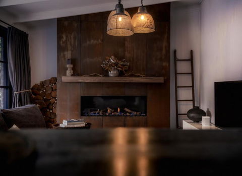 SABLE MAE Luxury Rustic Ranch - Accommodation Mermaid Beach 2