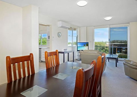 Sail Away - Accommodation Mermaid Beach 2