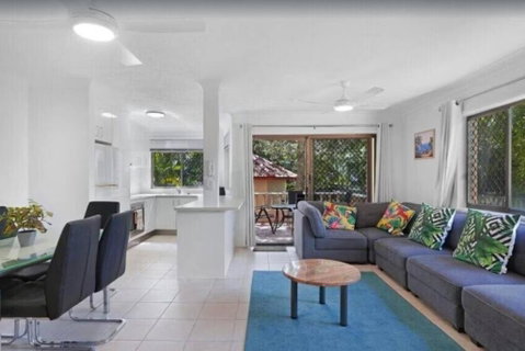 Salerno - Hosted By Burleigh Letting - Accommodation Mermaid Beach 0