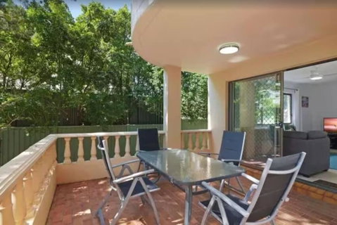 Salerno - Hosted By Burleigh Letting - Accommodation Mermaid Beach 2