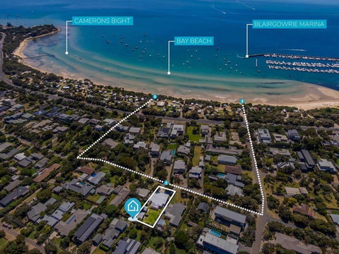 Salt Air Beach Retreat - 280m Walk To Foreshore, Check Out 5pm Sunday! - Accommodation Mermaid Beach 1