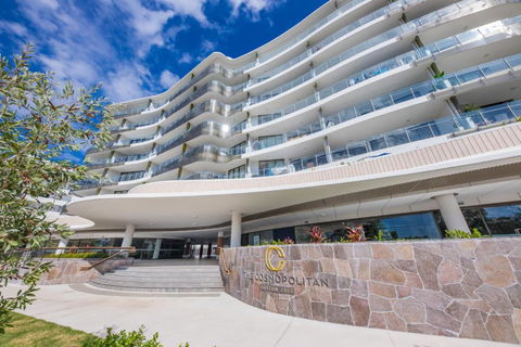 SALTWATER CALM@ The Cosmopolitan Unit 10508 - Accommodation Mermaid Beach 0