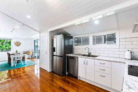 Sanctuary On Kent - Accommodation Mermaid Beach 3