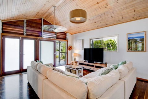 Sandalwood - Accommodation Mermaid Beach 0