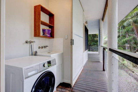 Sandalwood - Accommodation Mermaid Beach 1