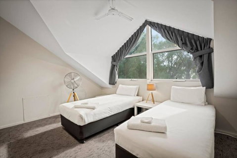 Sandblu: Resort Villa On The Beach - Accommodation Mermaid Beach 1
