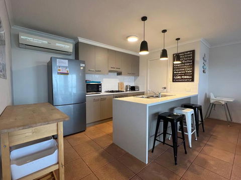 Sandcastle - A Esplanade Place, Stunning Views - Accommodation Mermaid Beach 0