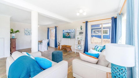 Sandilands 2 - Accommodation Mermaid Beach 2