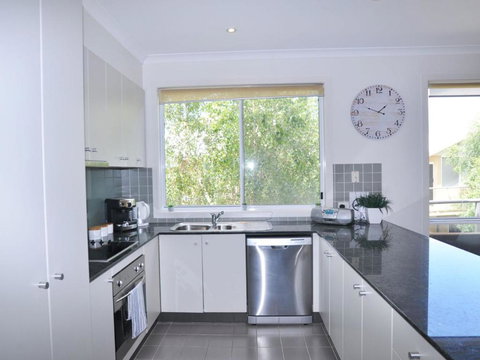 Sandpiper 3 - Close To Town And Beach - Accommodation Mermaid Beach 3
