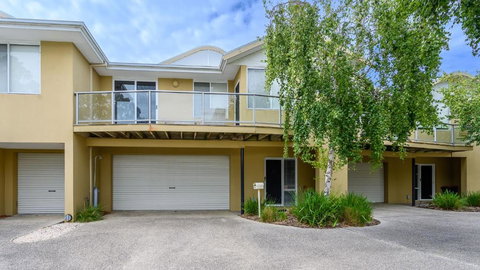 Sandpiper 9 - Close To Town And Beach - Accommodation Mermaid Beach 0
