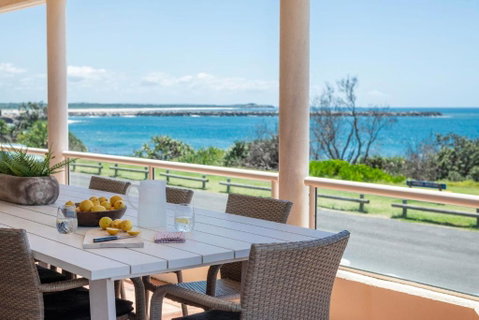 Sandrift One - Oceanstays - Accommodation Mermaid Beach 0
