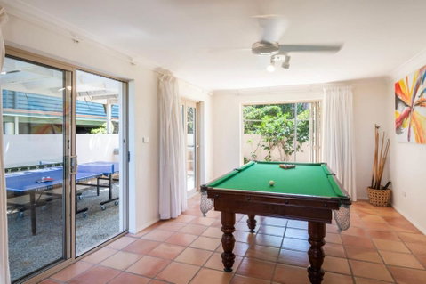 Sandrift One - Oceanstays - Accommodation Mermaid Beach 3