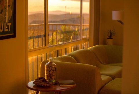 Sandy Bay Townhouse - Accommodation Mermaid Beach 2