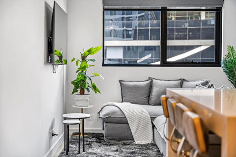 Sky Luxury Inc With Pool Gym Wifi - Accommodation Mermaid Beach 0