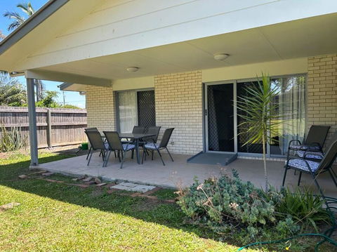 Stay At Bambas - Accommodation Mermaid Beach 3