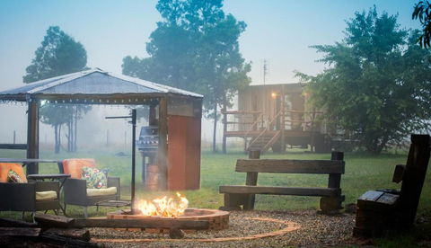 Straw House Farm - STANTHORPE - Accommodation Mermaid Beach 2