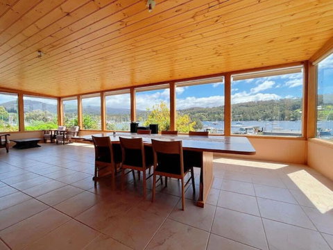 Stunning Water Front View House At Kettering - Accommodation Mermaid Beach 0