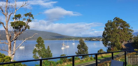 The Beach House- Private Jacuzzi And Wood Fire! - Accommodation Mermaid Beach 3