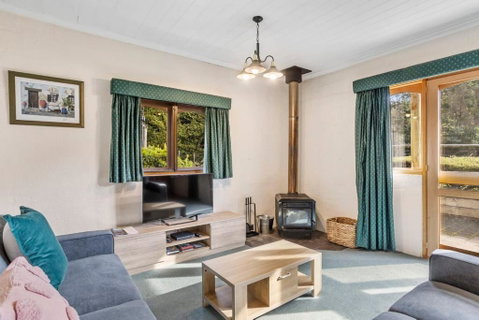 The Clocktower - Serene Stay At Herons Rise Vineyard - Accommodation Mermaid Beach 2